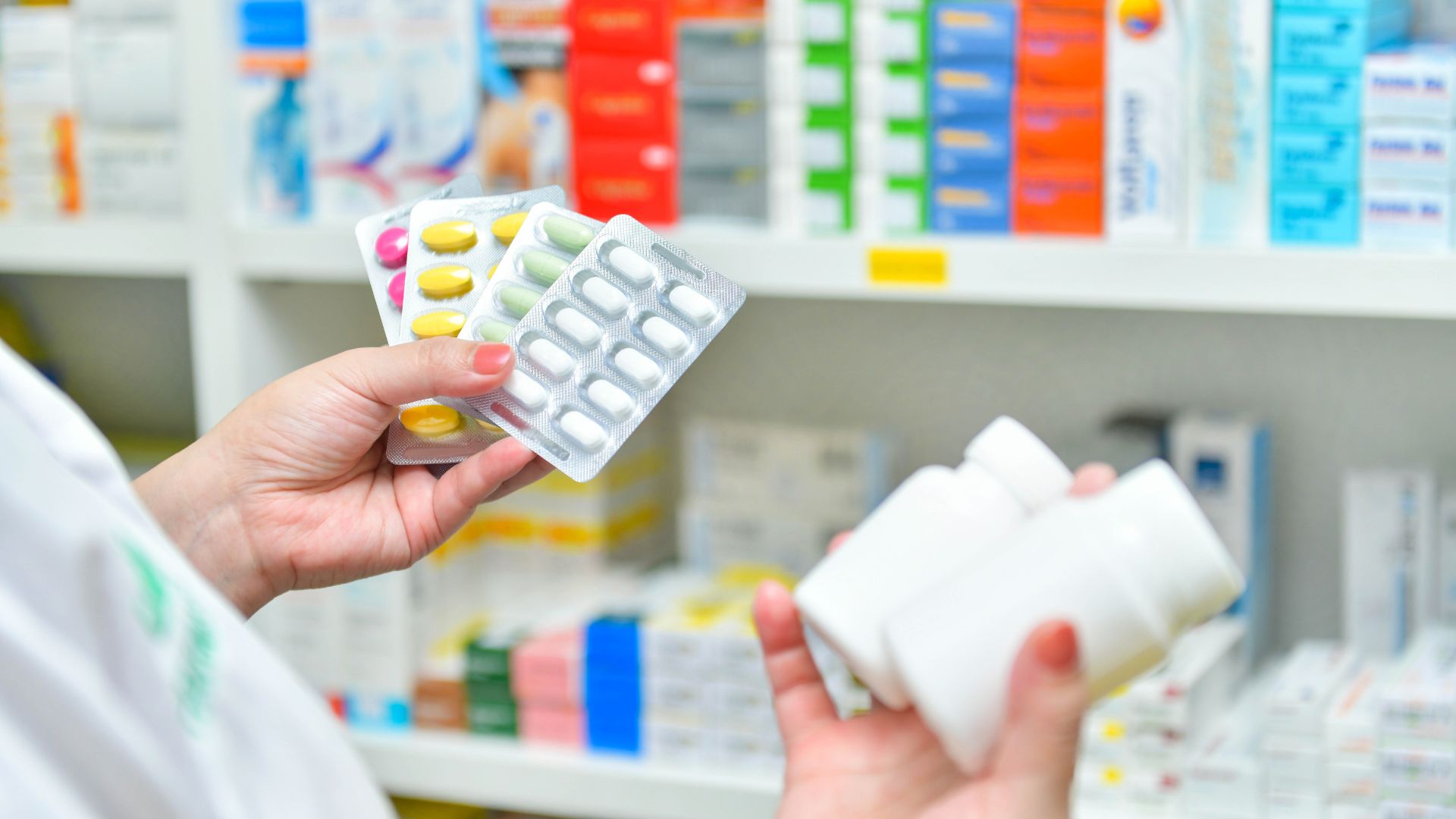 Judicialização da saúde aumenta e gastos com medicamentos fora da lista do SUS disparam