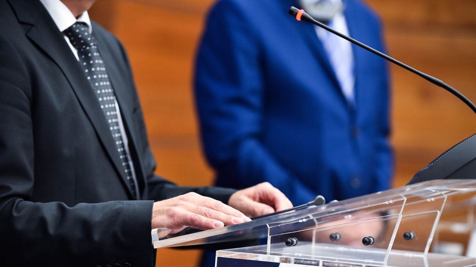 Bolsonaro recebeu R$ 44 milhões em dois anos, aponta Polícia Federal