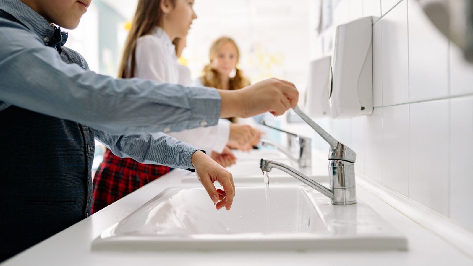 Fiscalização aponta falta de saneamento e água potável em escolas de MS