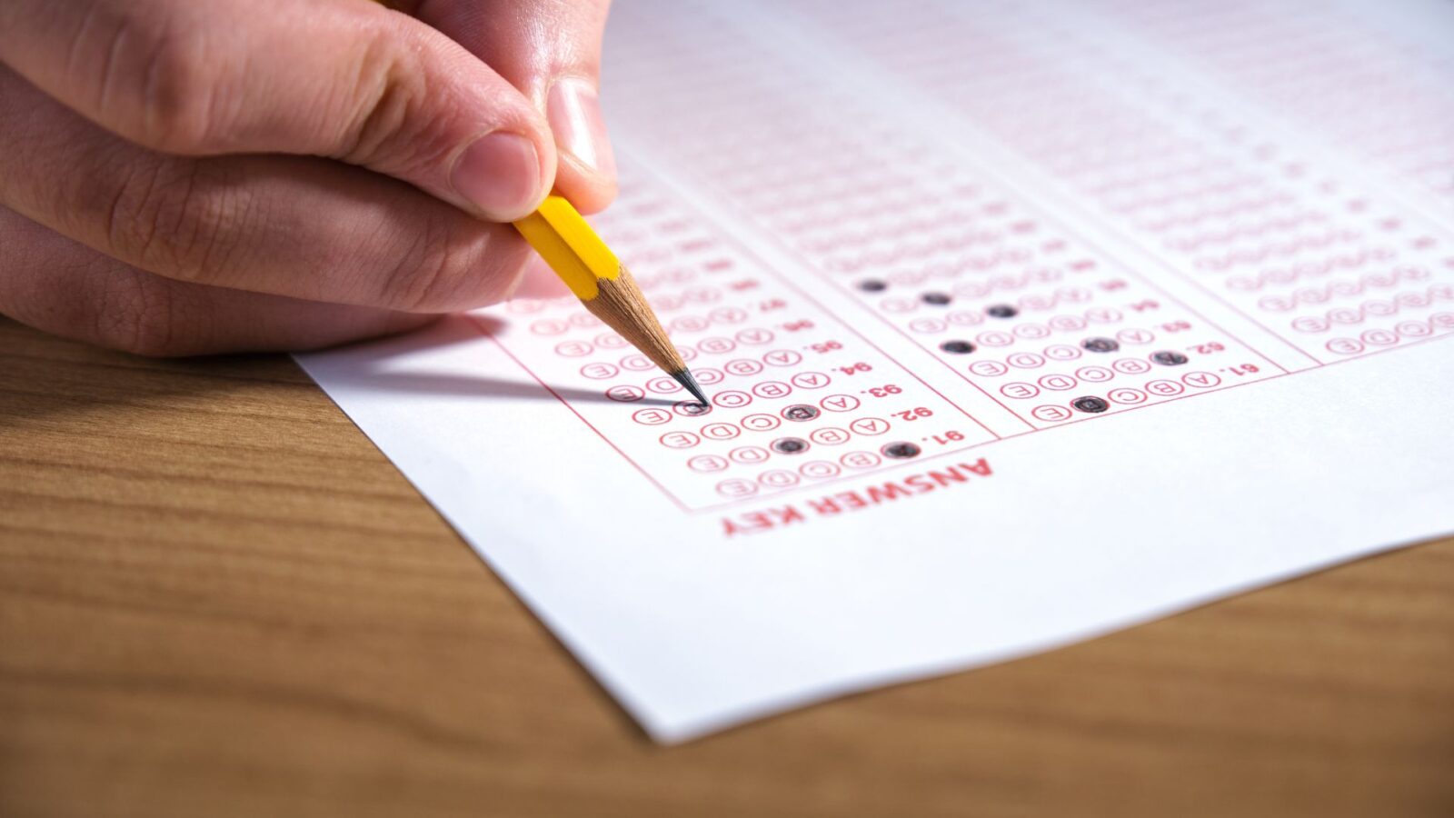 Gabarito do segundo dia do Enem 2025 será publicado nesta segunda; veja onde consultar