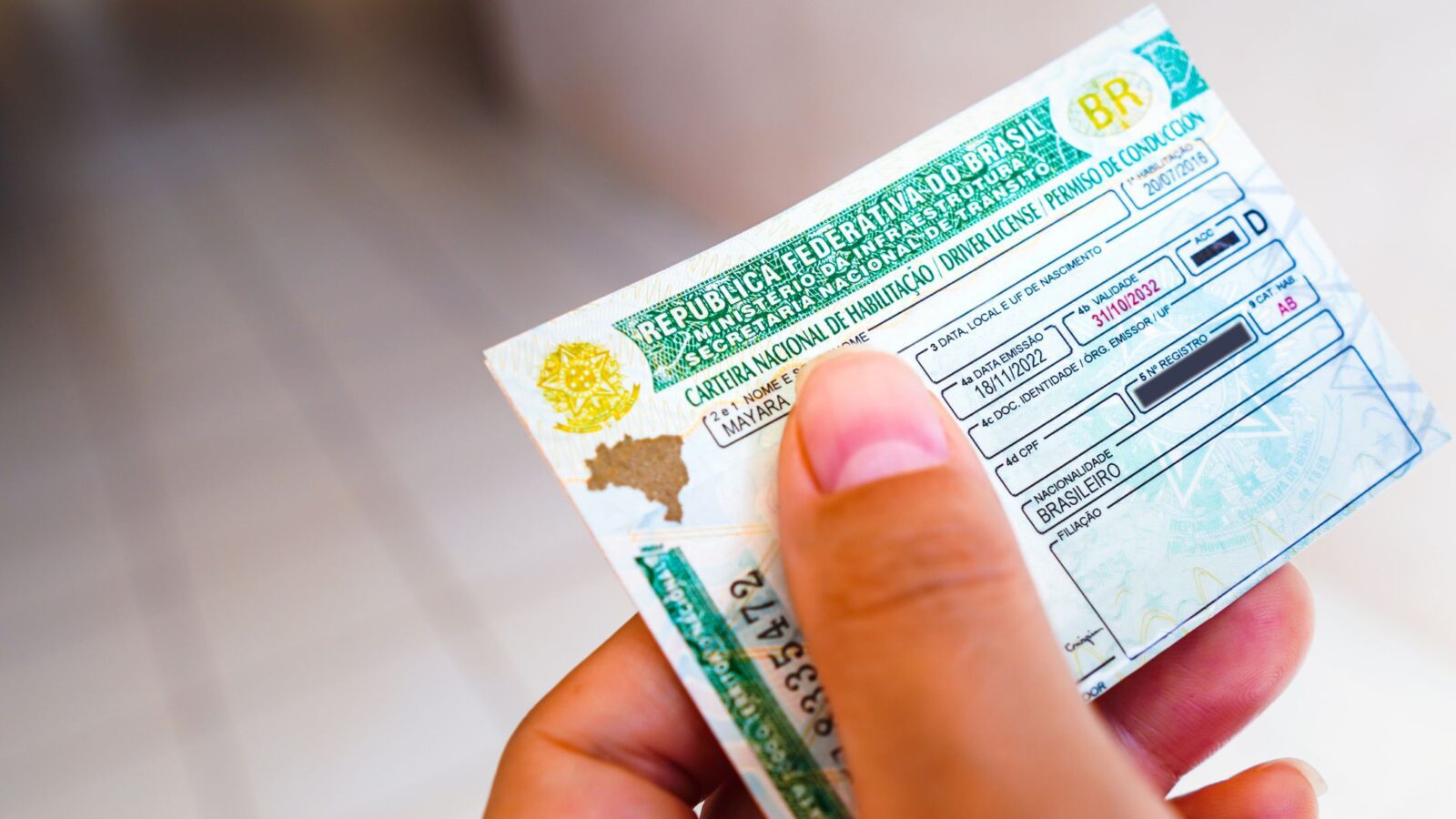 Fraudes com documentos disparam no brasil e número de golpes mais que dobra em três anos