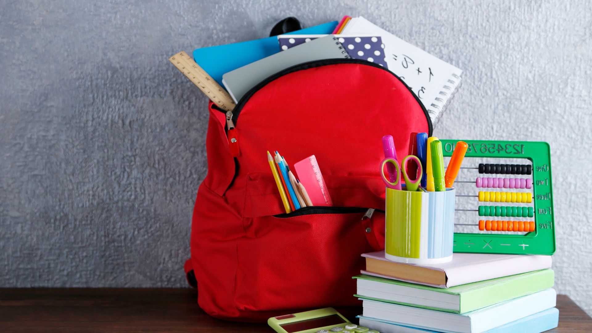 Material escolar tem variação de preços acima de 300% em Campo Grande, aponta levantamento do Procon