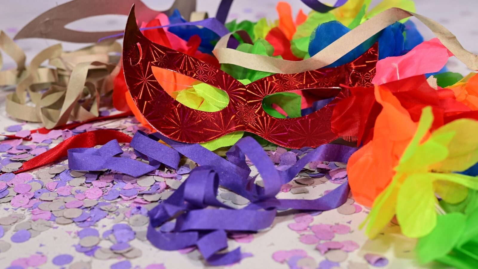 Projeto de lei quer proibir presença de crianças em blocos de carnaval