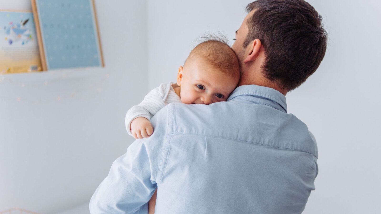 Licença-paternidade é ampliada para 20 dias e passa a incluir novo benefício