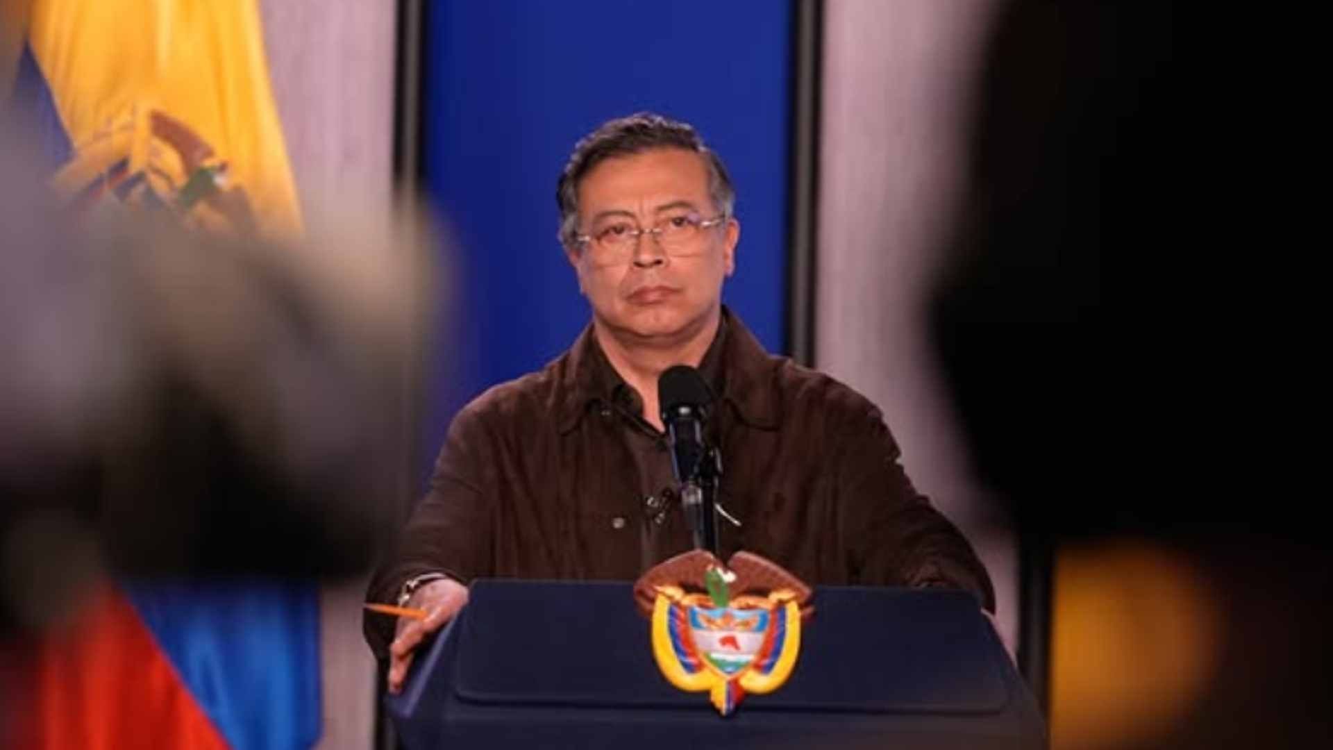 Petro propõe integração do Pix com a Colômbia e questiona eficácia de sanções dos EUA