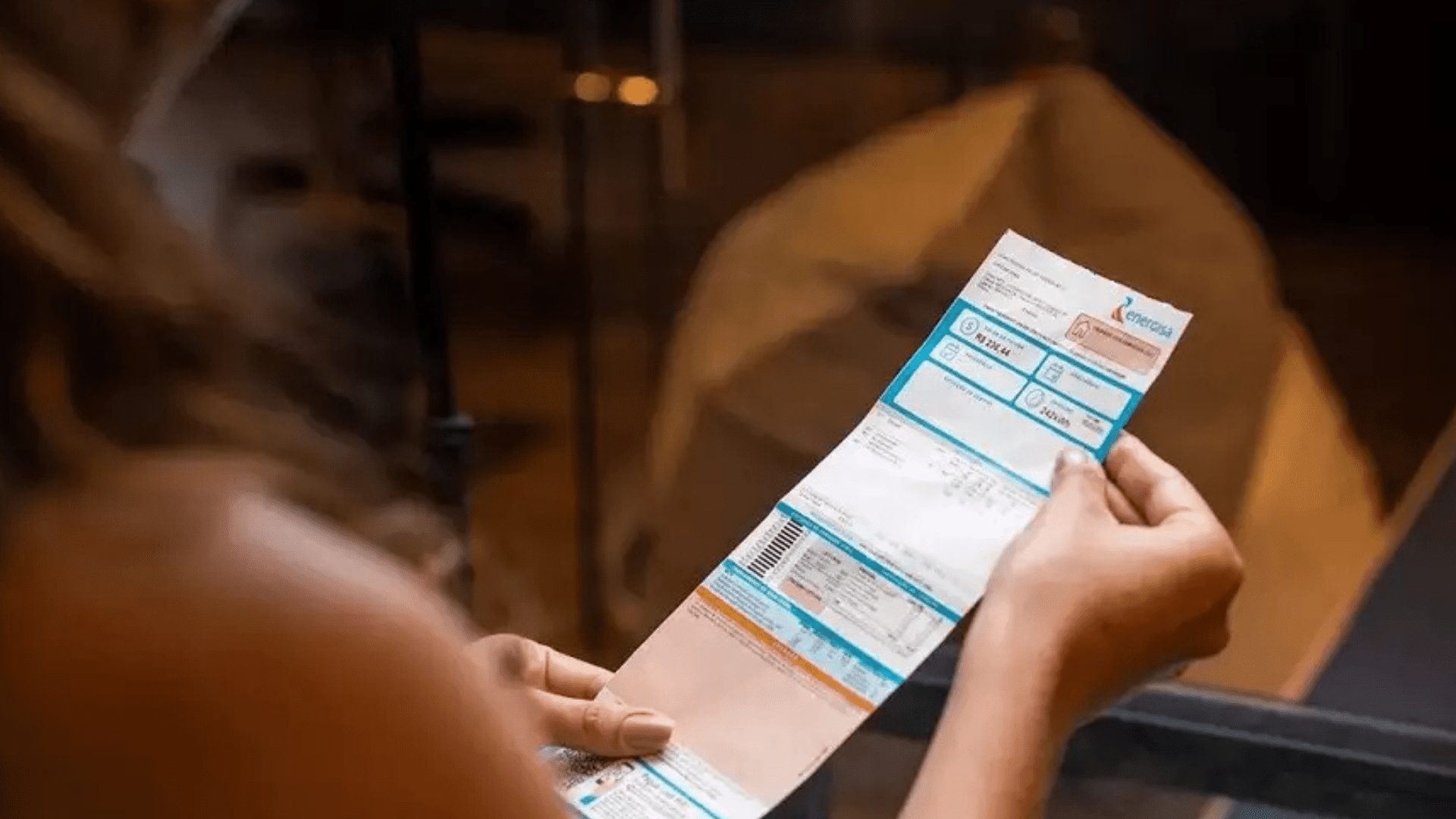 Aneel adia decisão sobre reajuste de 12,11% na conta de luz em MS